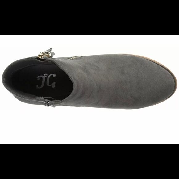 💥Brinley CO. Side zip faux suede ankle Boot Size:6 - Picture 9 of 9